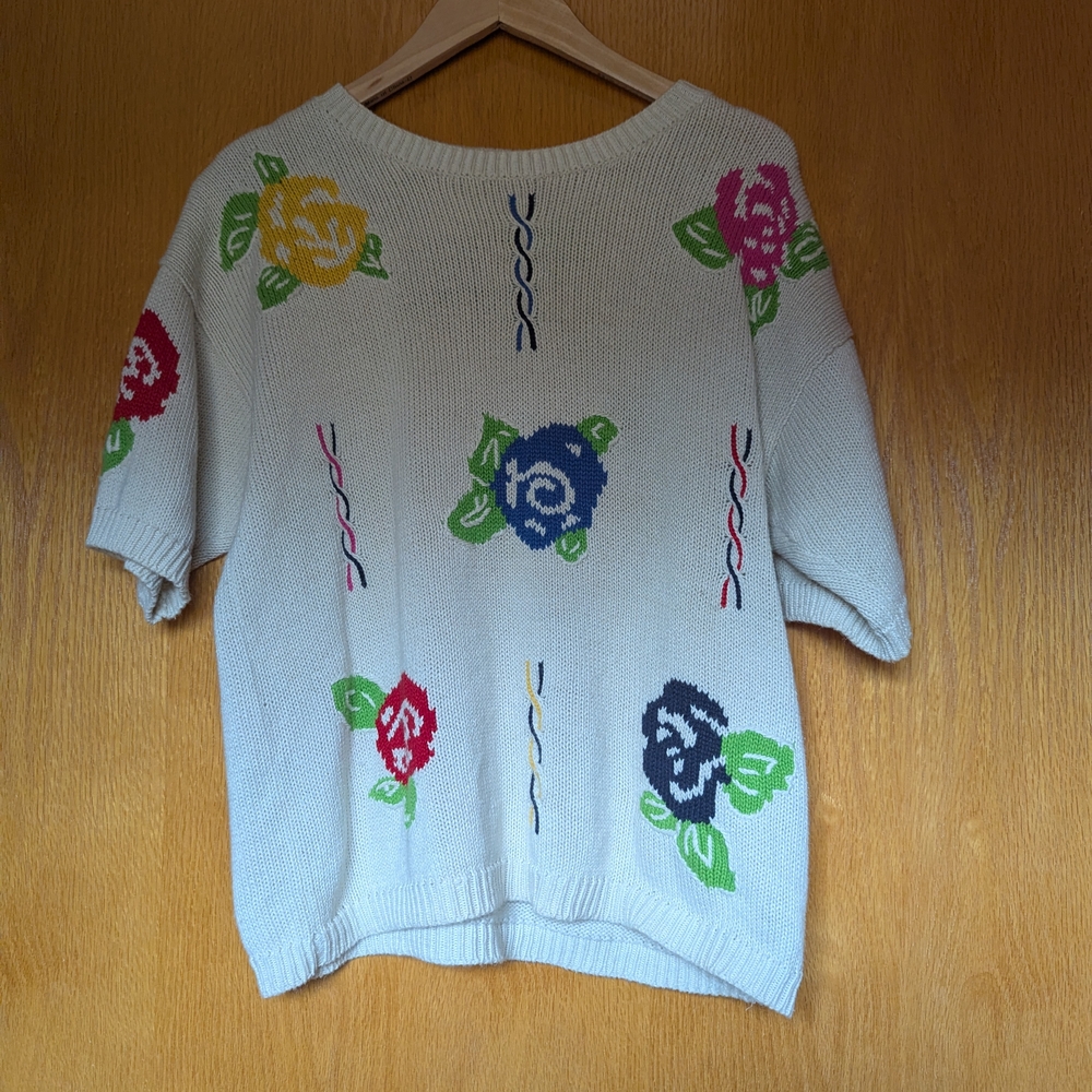 Chaus Cream Knit Sweater